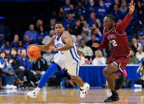 gonzaga betting line|Kentucky vs. Gonzaga odds, line: 2022 college basketball picks, .